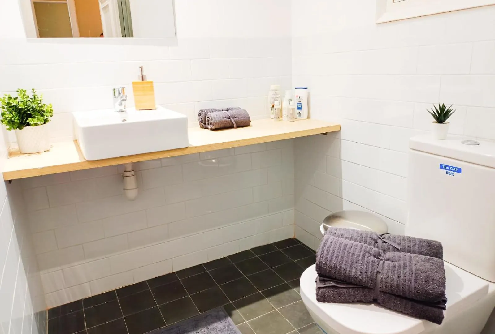 Private Rooms By Plaza Catalunya Barcelona Hostel