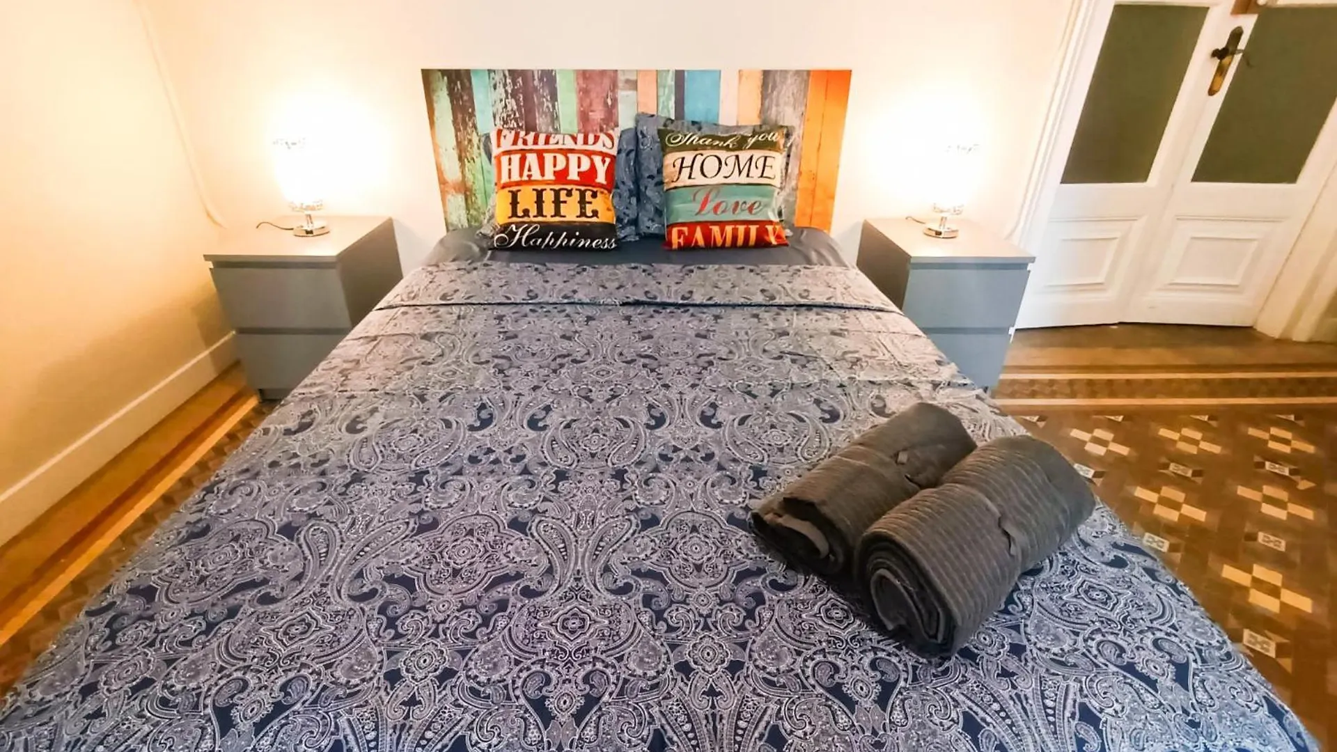 Hostel Private Rooms By Plaza Catalunya Barcelona