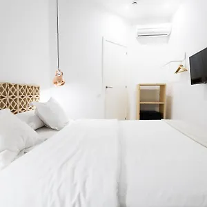 Bruc & Bruc Hostel